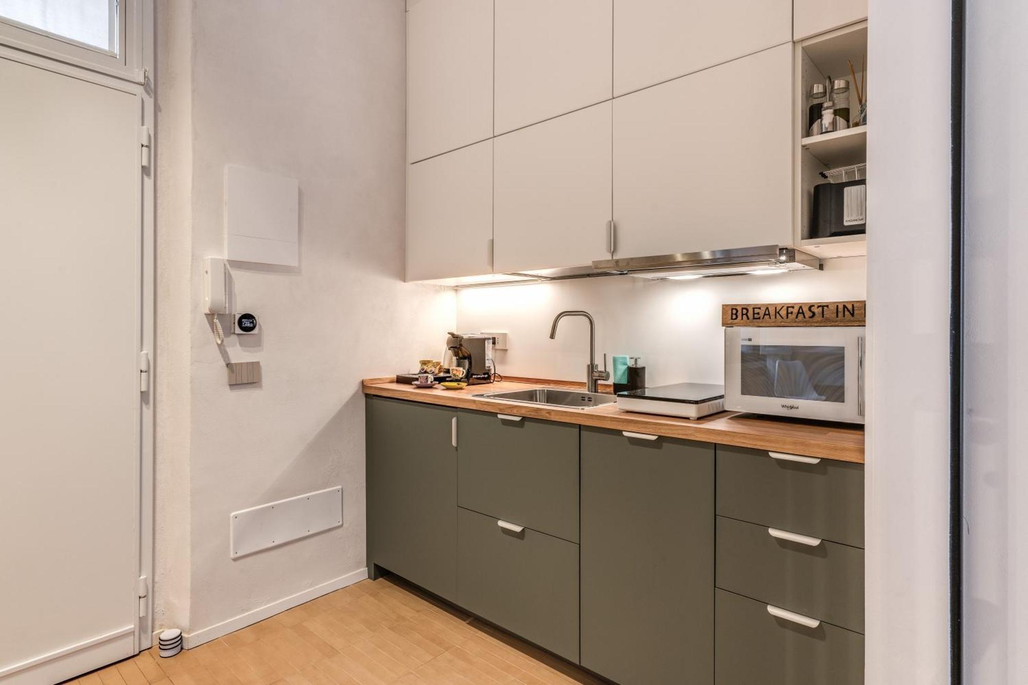 Domus Piazza Farnese Apartment