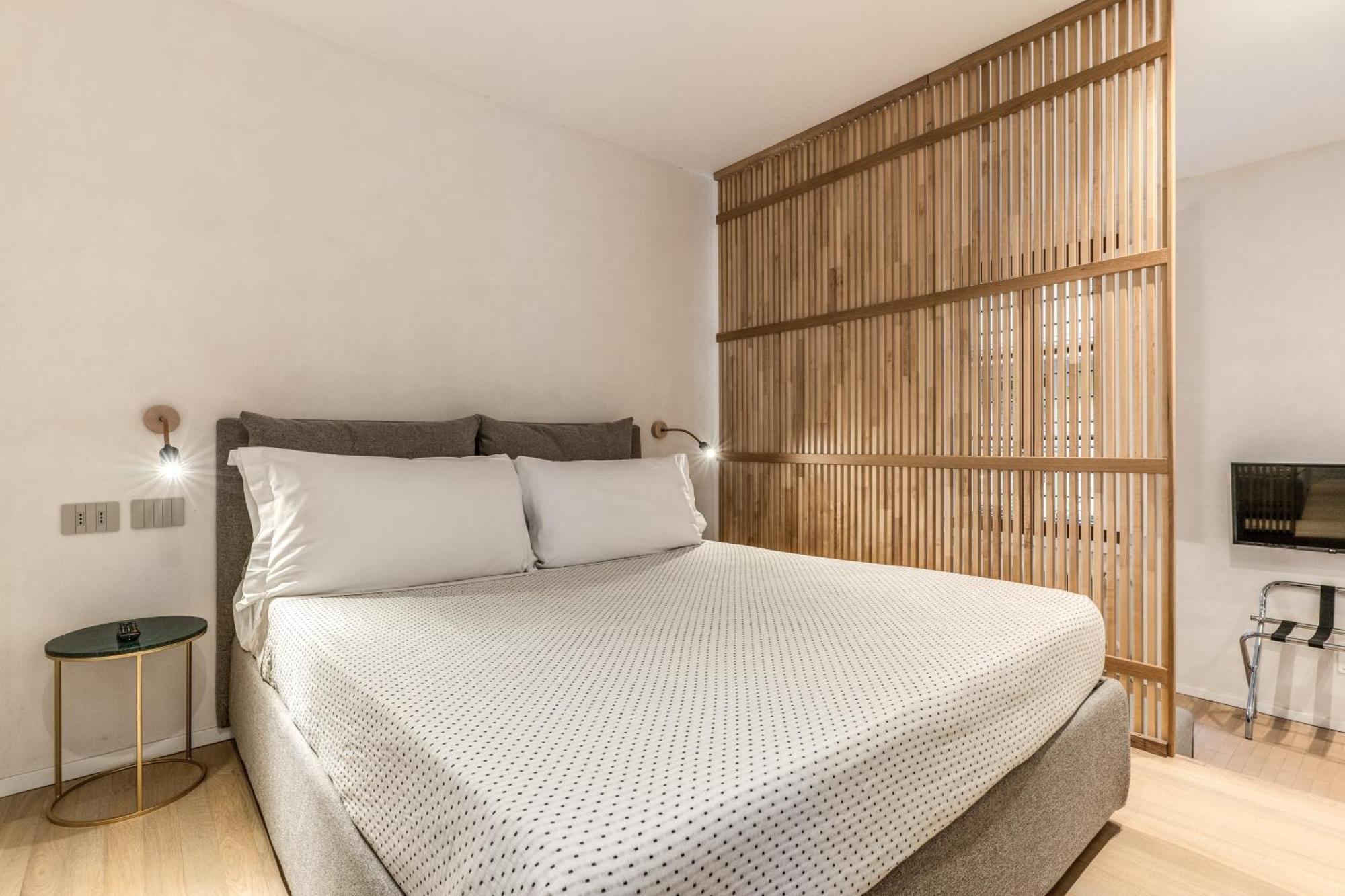 Domus Piazza Farnese Apartment