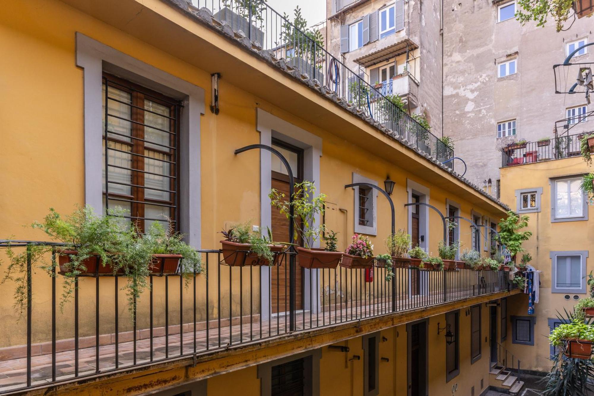 Domus Piazza Farnese Lägenhet